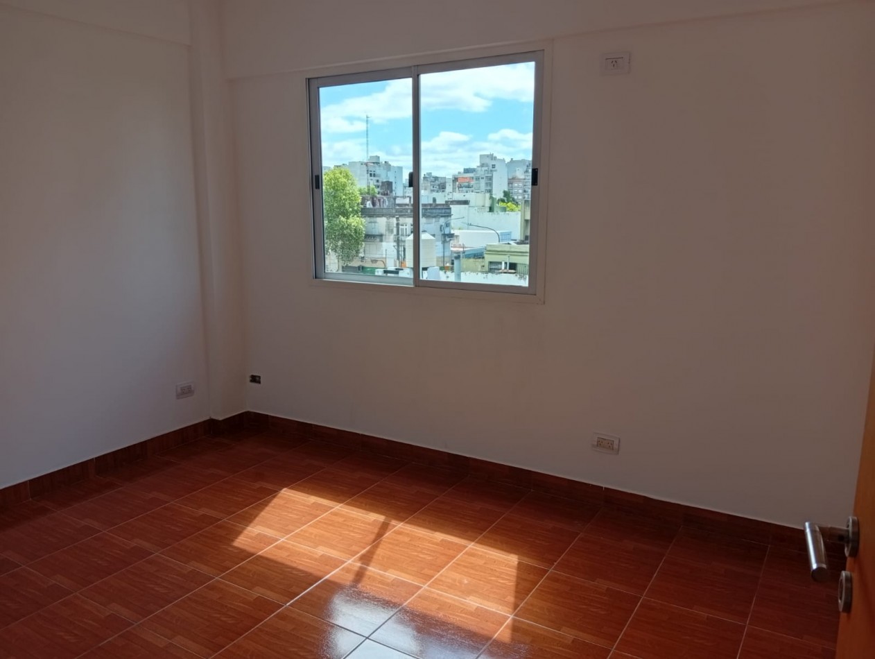 2 AMB FRENTE COCHERA Y BAULERA A ESTRENAR VENTA VILLA DEL PARQUE