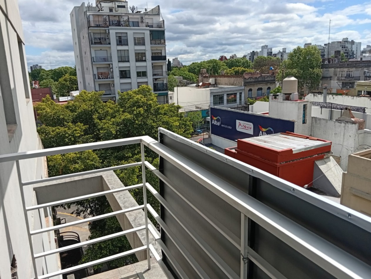 2 AMB FRENTE COCHERA Y BAULERA A ESTRENAR VENTA VILLA DEL PARQUE